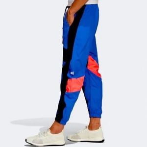 Adidas Men’s woven tape pants size large